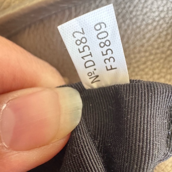 Coach hobo Crossbody bag metallic silver NWOT - Picture 17 of 17